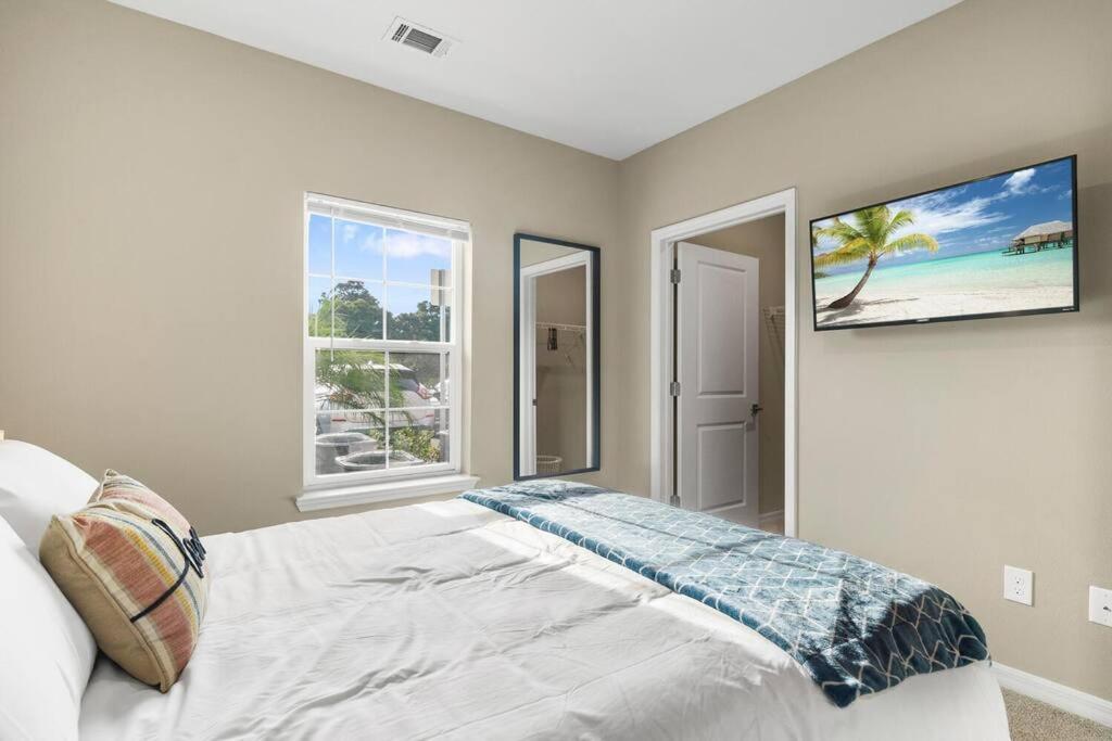 Elegant 1Br/1Ba Condo With Pool, Gym And Laundry Melbourne Bagian luar foto