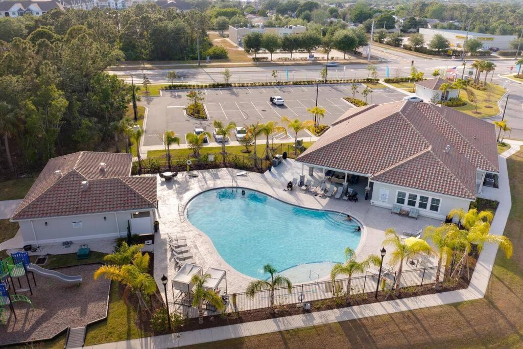 Elegant 1Br/1Ba Condo With Pool, Gym And Laundry Melbourne Bagian luar foto
