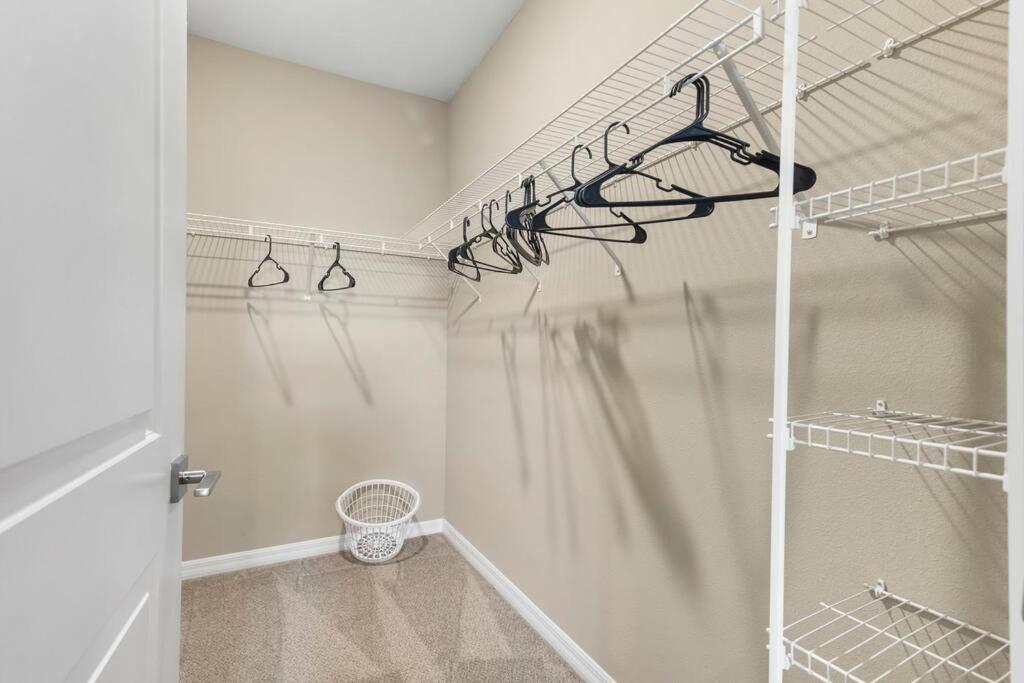 Elegant 1Br/1Ba Condo With Pool, Gym And Laundry Melbourne Bagian luar foto