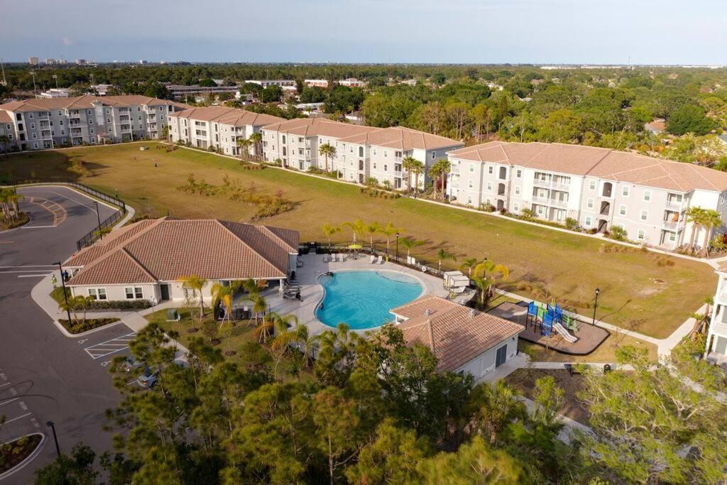 Elegant 1Br/1Ba Condo With Pool, Gym And Laundry Melbourne Bagian luar foto