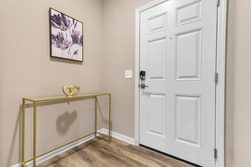 Elegant 1Br/1Ba Condo With Pool, Gym And Laundry Melbourne Bagian luar foto